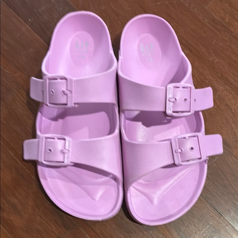 GAP Pink Sandals with Adjustable Straps and Contoured Footbed